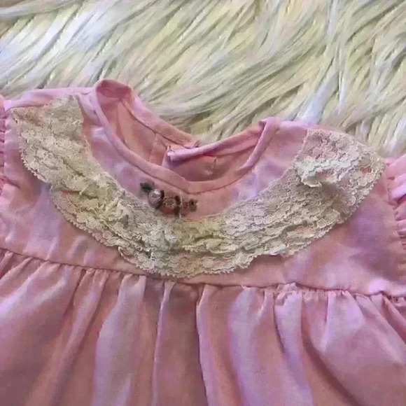 VTG easter ruffles handmade baby pink top size 6+ months button on back - Picture 2 of 5